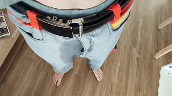 Preview 3 of Hd Porn Side - Peeing in livingroom