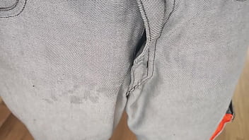 Preview 1 of Hd Porn Side - Peeing in livingroom