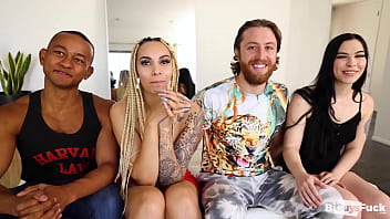 Preview 1 of Animals Xxx Garl - 4-Way amateur orgy with hot teens!