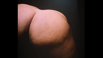 Preview 4 of Harley Raine - Big booty shake