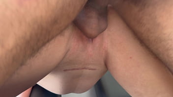 Preview 4 of Hard Gang Xxx - Veo a mi hermanastra pensativa en el balc&oacute_n y aprovechamos que nuestros papas no est&aacute_n y me la follo hasta correrme en ella
