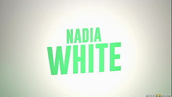 Preview 1 of Indian Twink Gay Escort - My Friend&#039_s Mom&#039_s Ass - Nadia White / Brazzers  / stream full from www.zzfull.com/myass