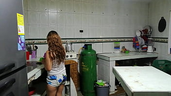 Preview 1 of Great Spurt - 1 Parte: me follo a mi vecina CACHONDA antes que mi familia llegue a casa