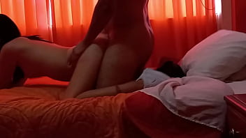 Preview 4 of Sayne Leoin - 和我最好的朋友调情（18 ）