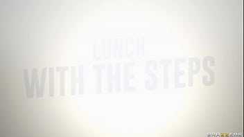 Preview 4 of Sunny Leone Sexx Beeg Texytank - Lunch with The Steps - Lexi Luna,  Leana Lovings,  Chloe Surreal / Brazzers  / stream full from www.zzfull.com/steps