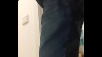 Preview 3 of King Kong Black - I pee in the hallway