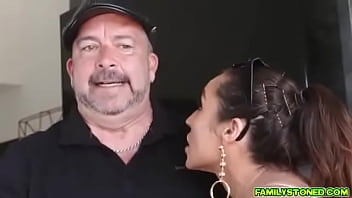 Preview 1 of Film Erotique Complet - Family Vacation Vag1.mp4