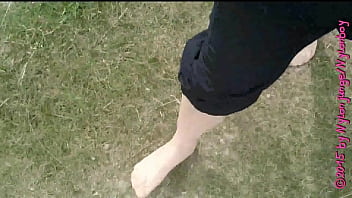 Preview 4 of Red Choot - Spaziergang in Nylon am Strand ** Urlaub Wangerland **