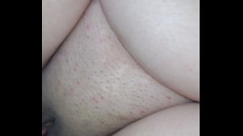 Preview 3 of They Call Me Yellow Mellow - Mujer con vagina estrecha es follada en su cuarto despues de elecciones regionales