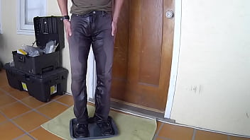 Preview 2 of Arbec Sex - Soaking and re-soaking my pants with floods of piss
