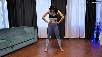 Preview 1 of Rocknrose Webcam Private - Nina Vertuhay incre&iacute_ble Russian big tits gymnast