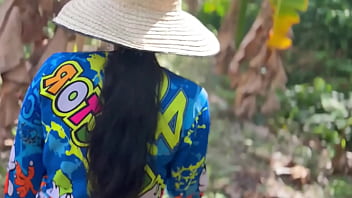 Preview 2 of Gim Xxxcom - INOCENTE CAMPESINA ME CHUPA LA VERGA EN EL BOSQUE HASTA TRAGARSE MI LECHE A CAMBIO DE DINERO