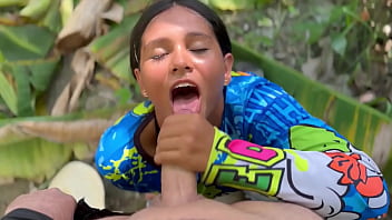 Preview 4 of Gim Xxxcom - INOCENTE CAMPESINA ME CHUPA LA VERGA EN EL BOSQUE HASTA TRAGARSE MI LECHE A CAMBIO DE DINERO