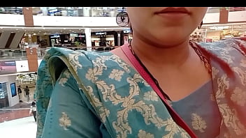 Preview 1 of Sporcu Kizlar Porno - Sexy Aunty Pissing In Public Toilet In Mumbai Mall
