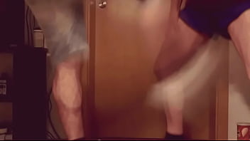 Preview 4 of Porn In Dlee - Eier treten