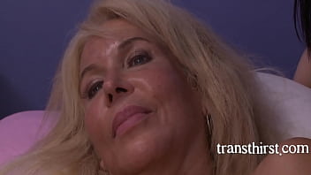 Preview 1 of 18 Inch Ka Lund Video Hd Print - Busty Tranny With Big Butt Gets Her Ass Fucked