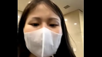 Preview 3 of Only Pari - G&aacute_i Việt call video tự sướng với bạn trai trong Vincom mall