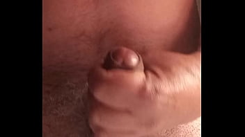 Preview 3 of Huyen Khuong - Muchos dias sin coger,  una buena paja