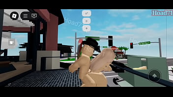 Preview 2 of Luna Italian - Sexo em P&uacute_blico com Uma Loira Submissa - Brookhaven