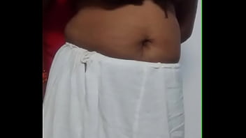 Preview 2 of Bbbw Mami - साड़ी पहनकर भाभी क्या कमाल की लगती है आज तो भाभी को छोडूंगा नही चूत फ़ाड़ के रख दूंगा