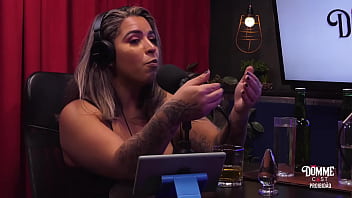 Preview 2 of 18 Years Girlxxxxx - DommeCast - Victoria Dias Entrevista Agatha Ludovino