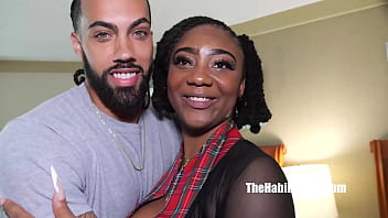 Preview 2 of First Time Sex Vidou - that chocolate ass quincy roee loves that light skinned james angel