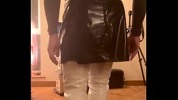 Preview 1 of Lavany Bittencourt - Aluna wanking in White Thighboots