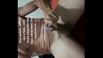 Preview 3 of Sanha Grey - V&iacute_deo caseiro... meu Jo&atilde_ozinho tirando o estresse e gozando gostoso