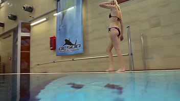 Preview 1 of Japanese Housewife Theater - Hot underwater chick Nastya naked and hot