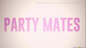 Preview 4 of Scandal Ni Maui Teyler - Party Mates - Mina Von D,  Holly Molly / Brazzers  / stream full from www.zzfull.com/quite