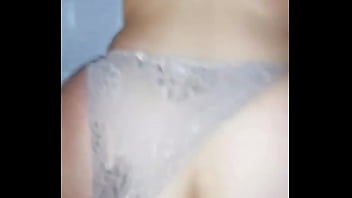 Preview 3 of Bare Bi - Gime como puta cuando le doy de perrito
