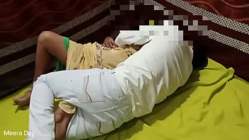 Preview 1 of Wwwxnxm H D Full Baeys Sixcy - मनचली बड़ी गांड़ वाली मीरा भाभी को पति के दोस्त ने रगड़ के मजे से चोदा || मेरे पति आ जायेंगे छोड़ दो