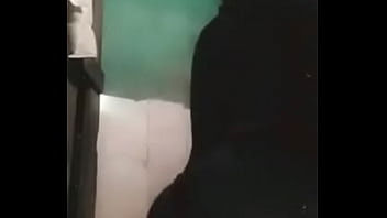 Preview 2 of Russian Boy Orgasm - Ma copine togolaise entrain de se faire choper &agrave_ la douche