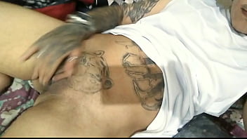 Preview 2 of Bald Females - Homem trans depois de gozar gostoso