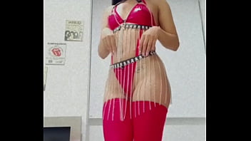 Preview 1 of Idian Village Sex - Que  tal me queda el rojo?