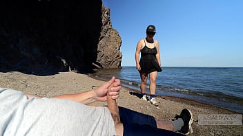 Preview 1 of New Black Fulking Watching Video - The stranger shocked the exhibitionist on the sea beach - XSanyAny