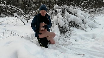 Preview 1 of Nadiya Ke Paar - Guy jerks off in the snow and cums