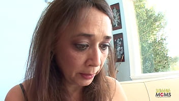 Preview 1 of Noemi Quispe - Trying to make extra money by camming turns into a lesbian pussy licking session