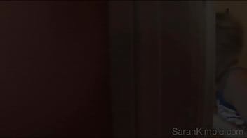 Preview 1 of Toui69 Com Sex - Sweet Sarah Fingering deeply in comport room