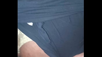Preview 1 of Guys Caught By Wife - Ninfeta cearence dando o cuzinho amador