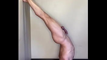 Preview 4 of 2 Xxxxxbf - Defiant Again Naked Headstand
