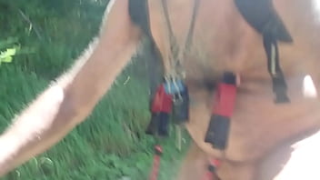 Preview 1 of Dasi Xaxi Vdieo - vtt a poil avec des pinces aux tetons tres dures