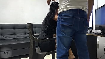 Preview 1 of Naga Xxxvideo - doctora reseta una buena mamada al paciente