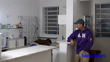 Preview 2 of Tushy New Xxc - Convidei o Casal Da Praia Grande para ficar na minha casa e sem eles perceberem filmei toda a foda deles