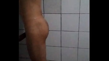 Preview 2 of Lesi Ann - Tomando banho. Resolvi gravar.