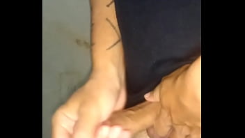 Preview 3 of Banane Porn - Punheta Antes De Dormir