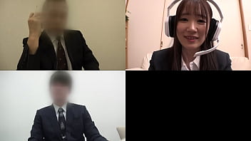 Preview 1 of Boy Susu Grils Piti He - 上司とのリモート会議中に彼氏がイタズラ！！？「バレたらヤバい&hellip_！！」緊張と興奮でマ○コはビショビショ！表情を変えず、声も出さずにこっそりSEX！Part3