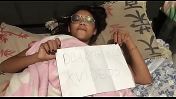 Preview 2 of Father And Daughter Mouth Spit - V&iacute_deo de verifica&ccedil_&atilde_o