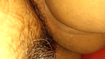 Preview 4 of Police Sucks Prisoners Boob - D&aacute_ndole una buena mamada de panocha y se termina mojada con el cl&iacute_toris hinchado