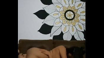 Preview 3 of Sunny Leone Kiss Karte Hui - Pareja Joven Latina Squirt